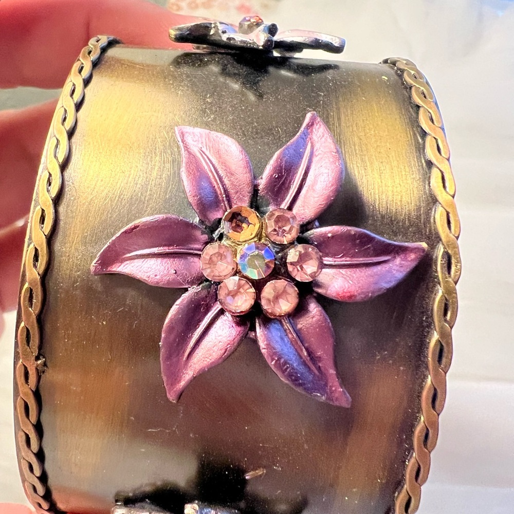 Cuff bracelet